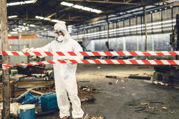 Professional Odor Removal technician working in Pinecrest, CA
